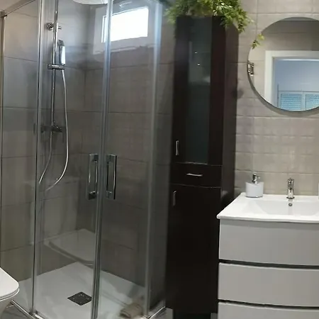 Casa Robles, Casa Independiente Con Piscina 펜션 *