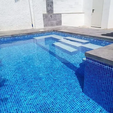 Casa Robles, Casa Independiente Con Piscina