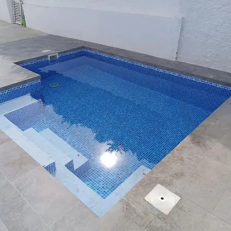 펜션 Casa Robles, Casa Independiente Con Piscina *