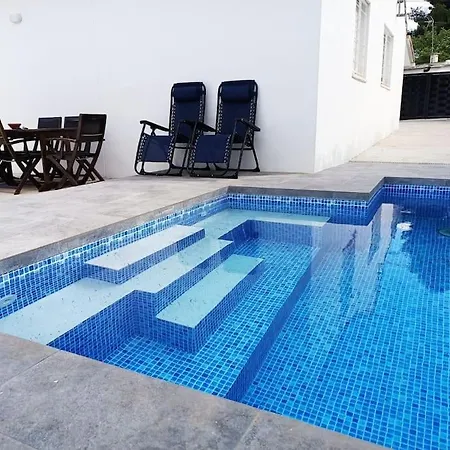Casa Robles, Casa Independiente Con Piscina * Partida de La Cañada